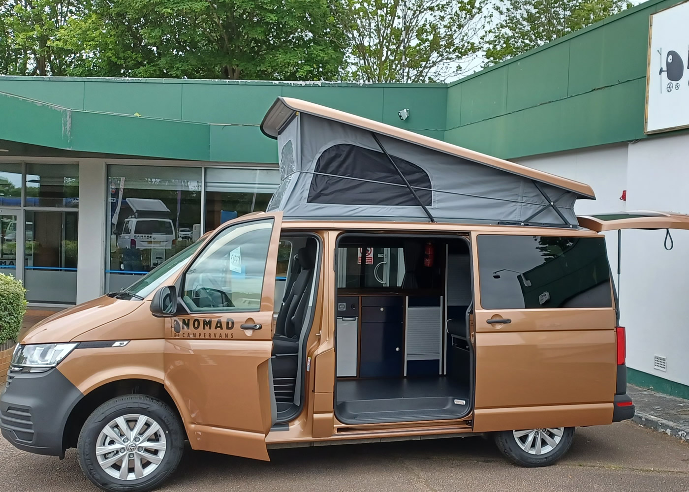 Nomad Camper VW6.1 - Copper Edition 16inch alloys 05